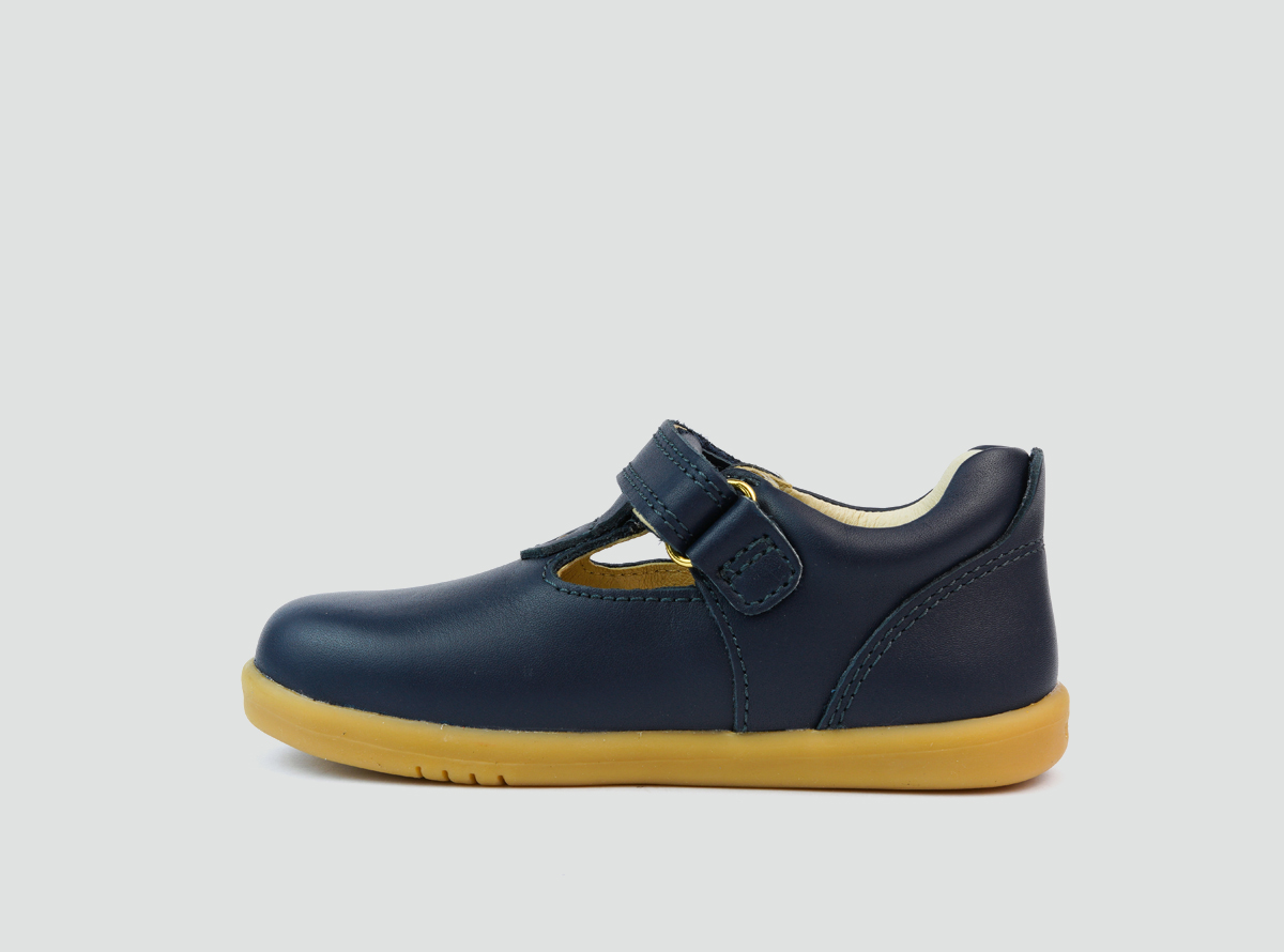 Louise Navy