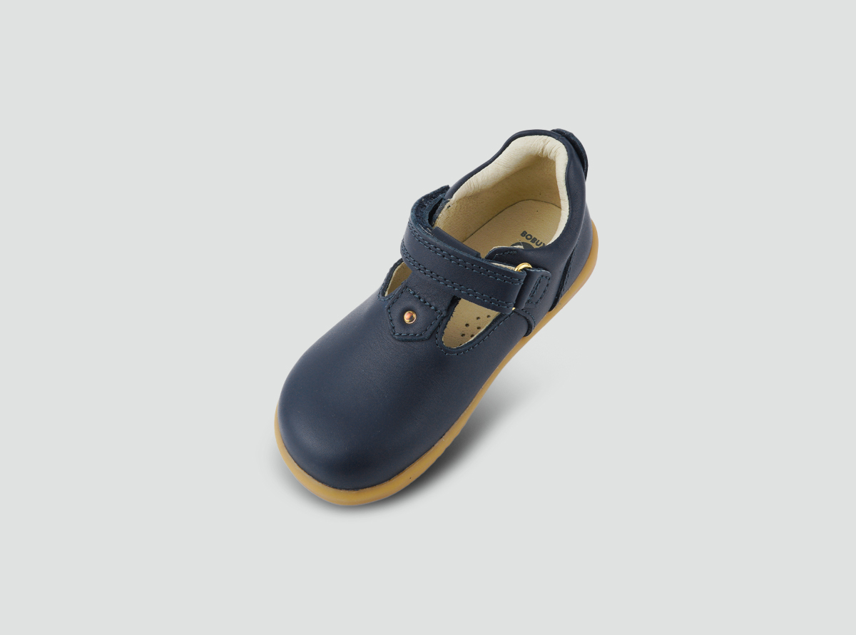Louise Navy