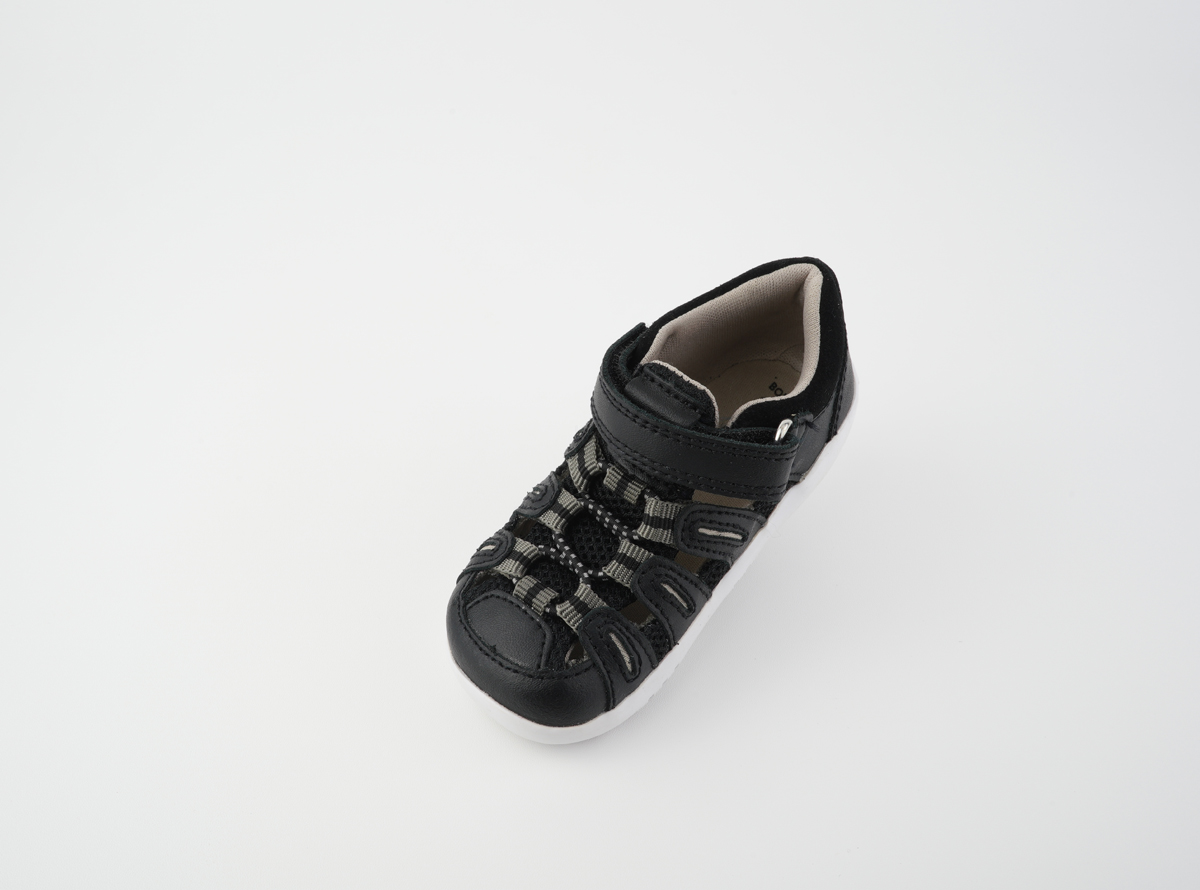 Summit Black + Charcoal