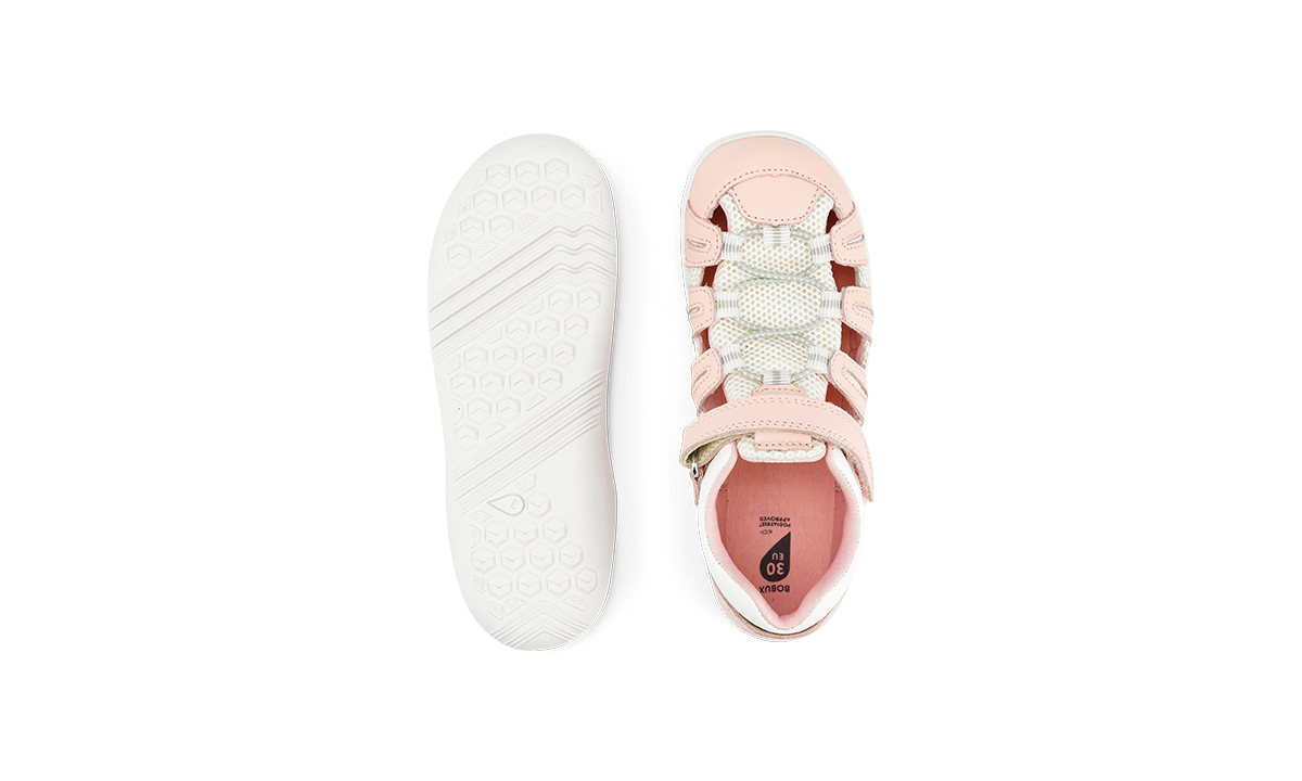 Summit Seashell + White