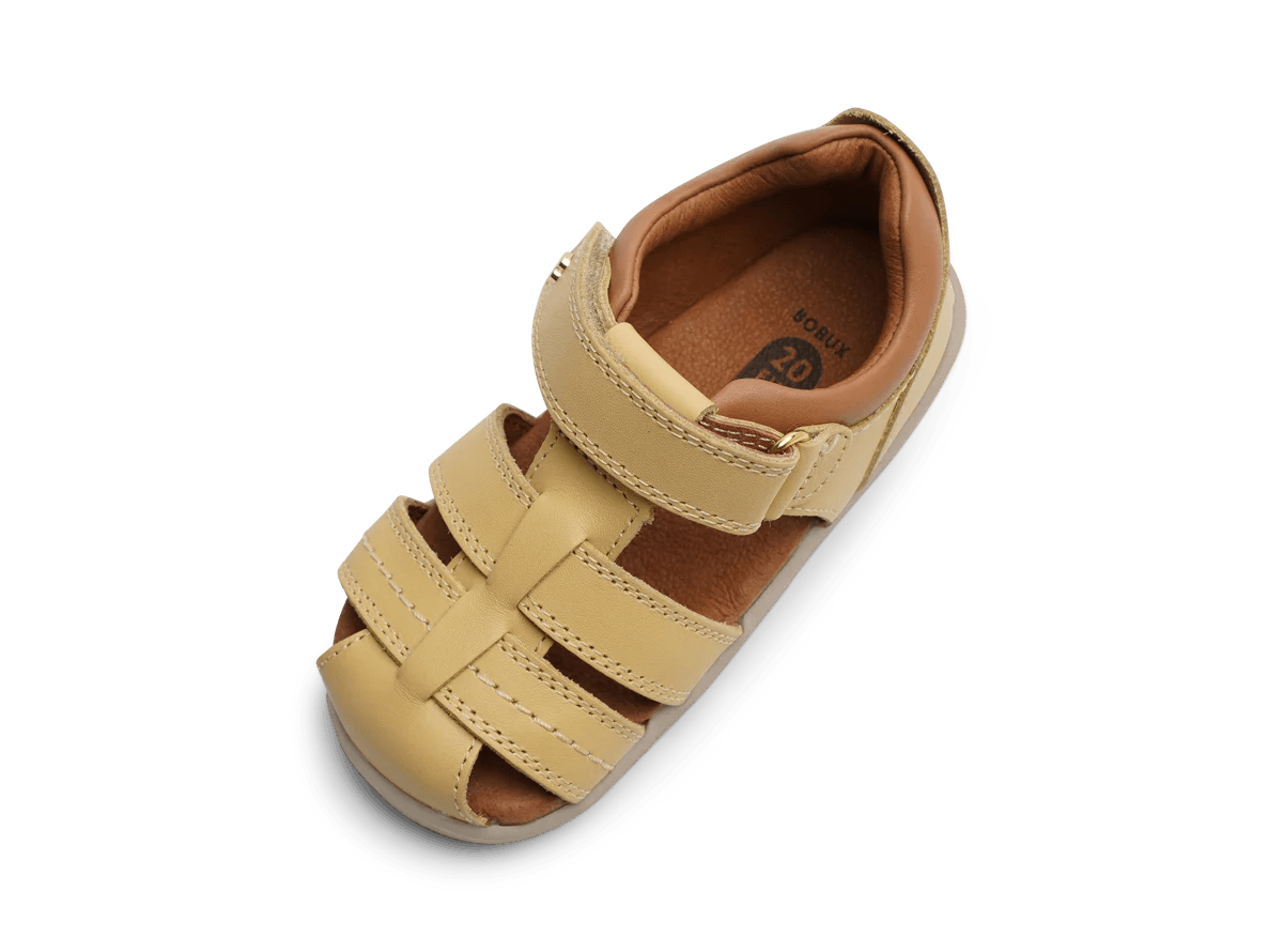 Roam Sand + Caramel