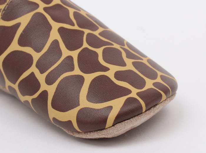 Giraffe Print Fall Leaf