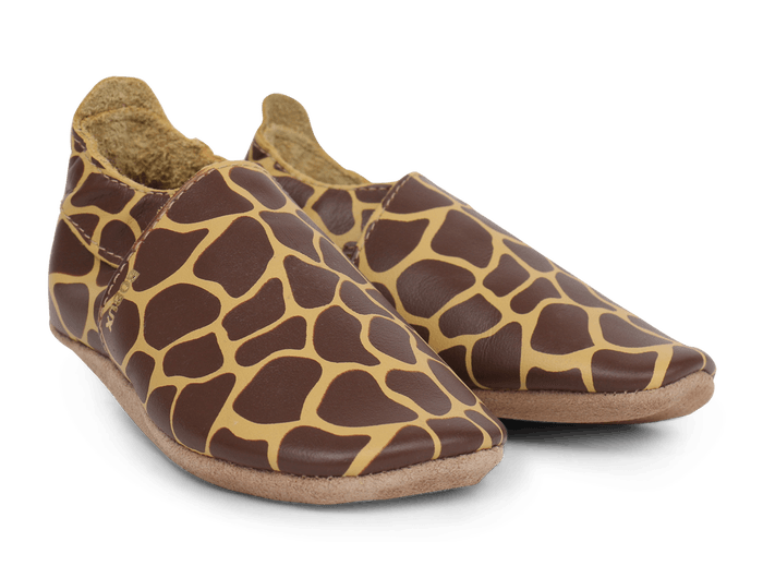 Giraffe Print Fall Leaf